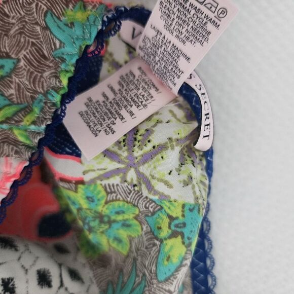 Victoria's secret Rare Look After halter lingerie floral teddy Intimate - Picture 8 of 8